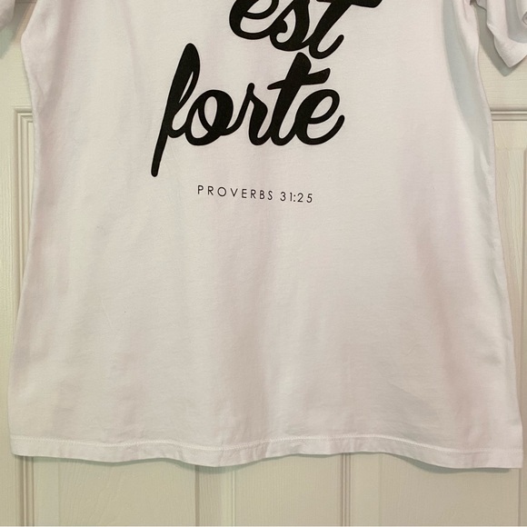 LIKE NEW WORN ONCE Elle Est Forte Proverbs 31 Shirt L - Picture 8 of 10